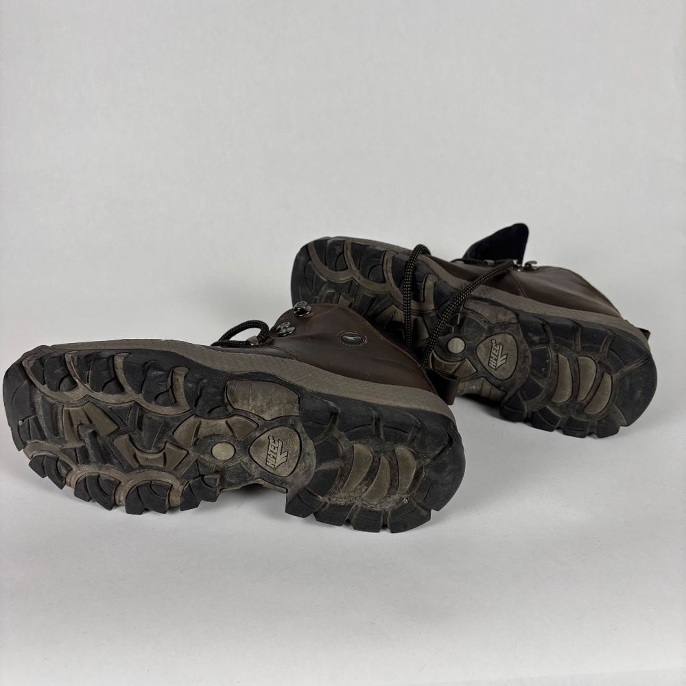 Hi-Tec Brown and Black Leather Rugged Outdoor Boots, Work/Hike with Durable Sole - Picture 9 of 10